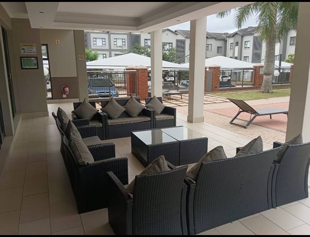 1 BEDROOM APARTMENT FOR SALE IN UMHLANGA RIDGE